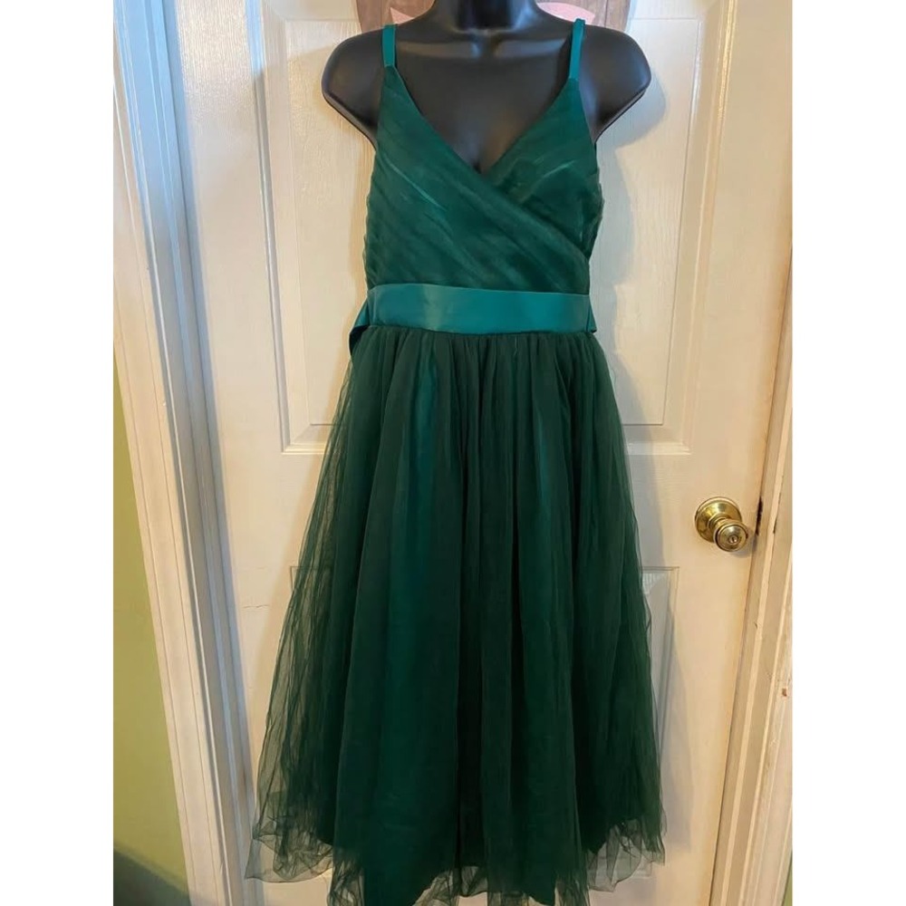 Emerald Green Tulle A-Line Cocktail Dress Satin Waist Tie V-Neck Formal Gown